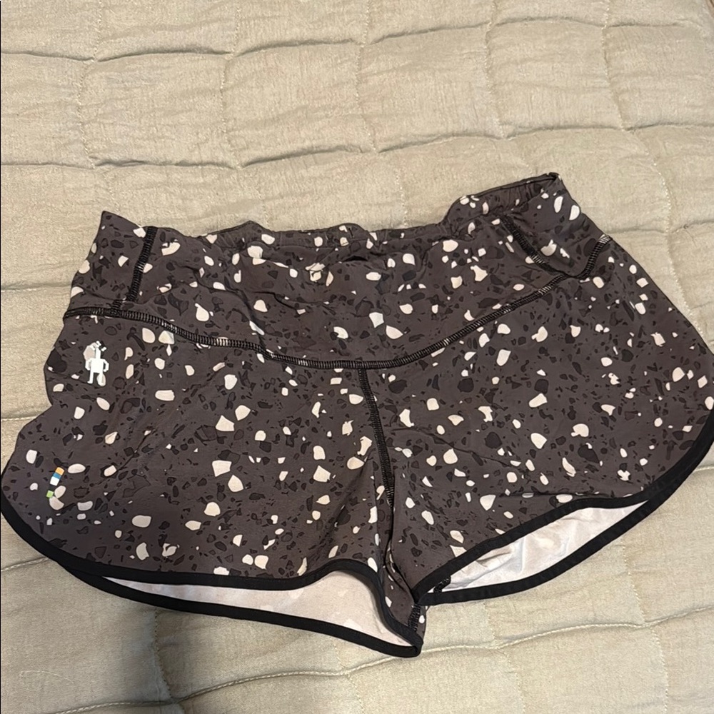 Smartwool Women's Black Patterned Shorts